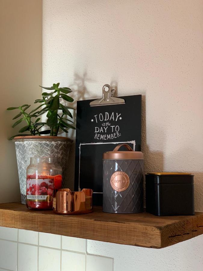 M's Wood Apartment